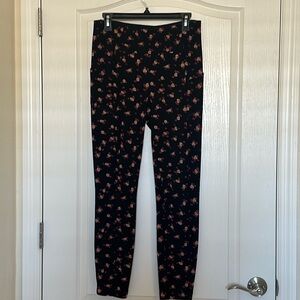 brand:cabi size:small floral black